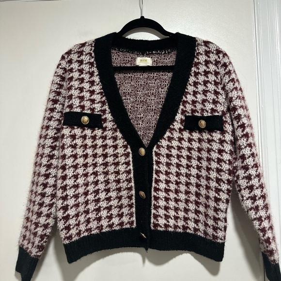 Anthropologie Sweaters - Maeve Sz: M Anthropologie sweater Maroon White Houndstooth Vneck Cardigan.